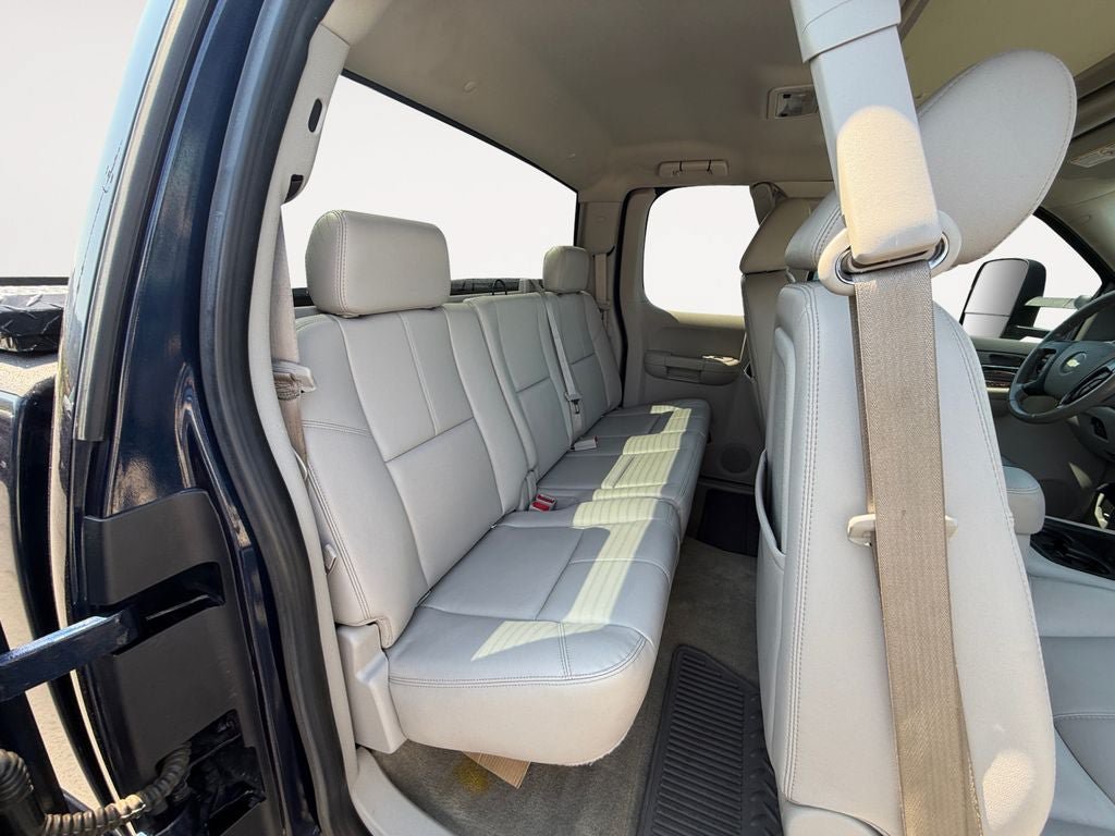 Used 2009 Chevrolet Silverado 2500 LTZ w/ Safety Package AWD/4WD image 23