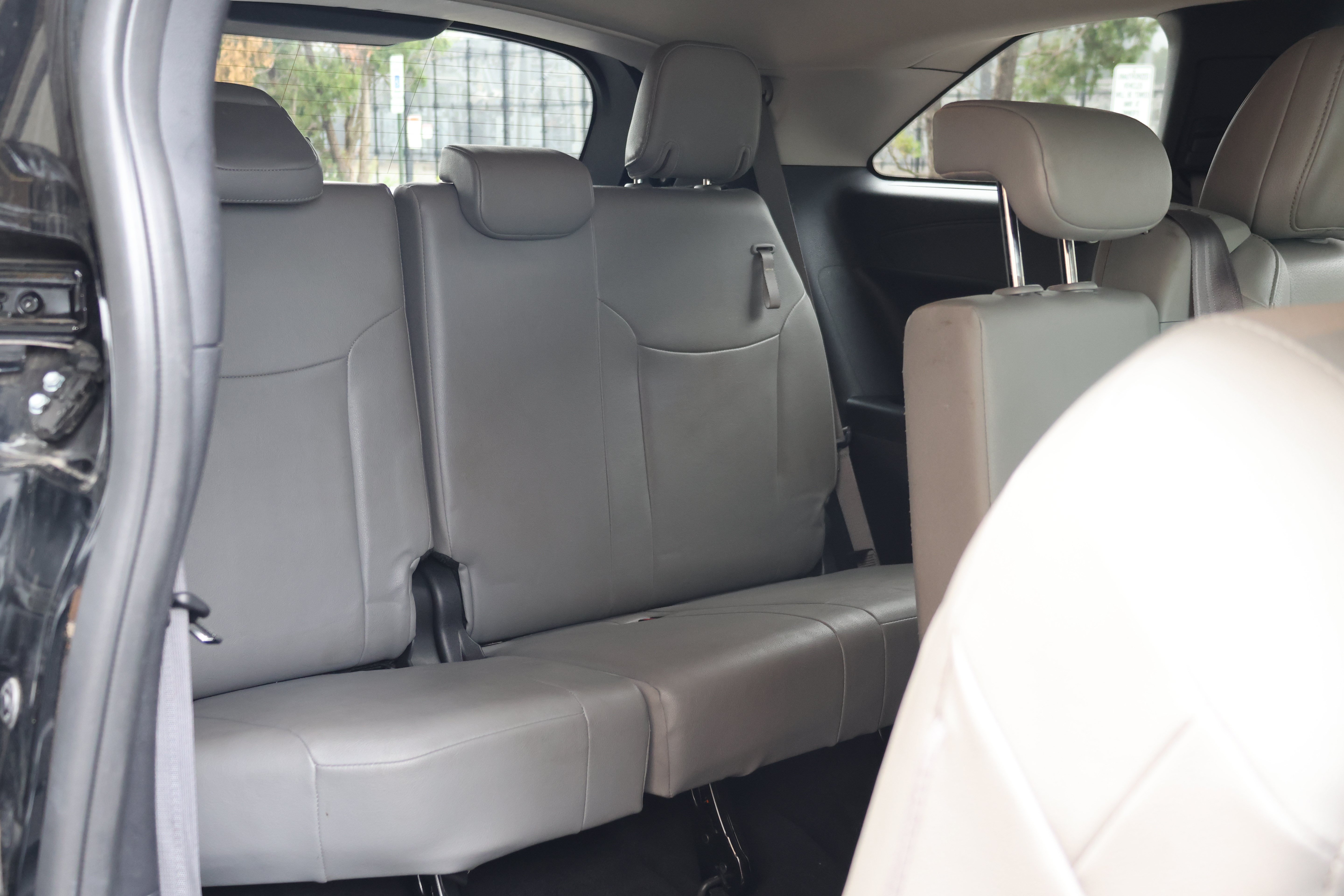 Certified 2025 Toyota Sienna XLE FWD image 21
