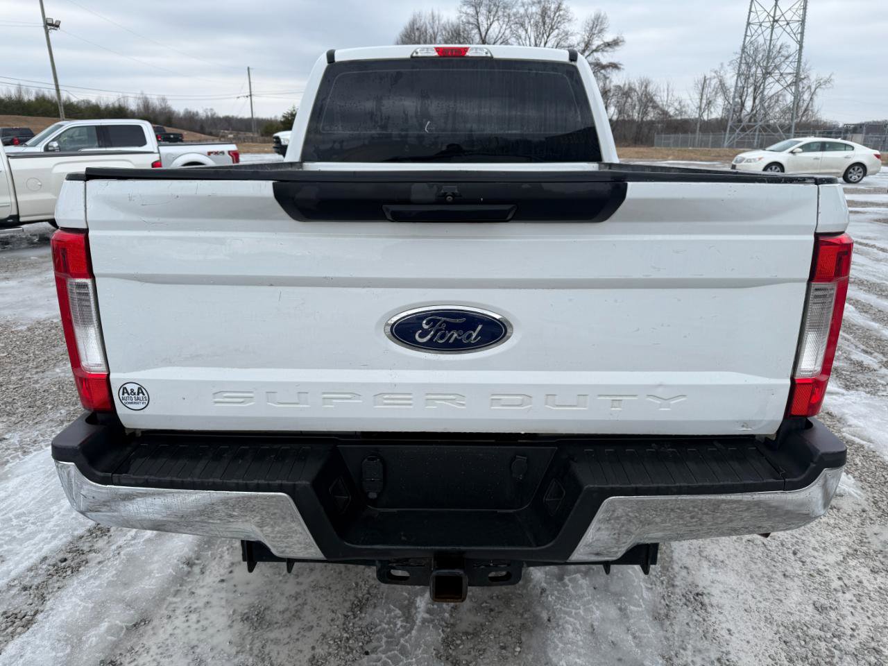 Used 2019 Ford F250 XL w/ Power Equipment Group image 4