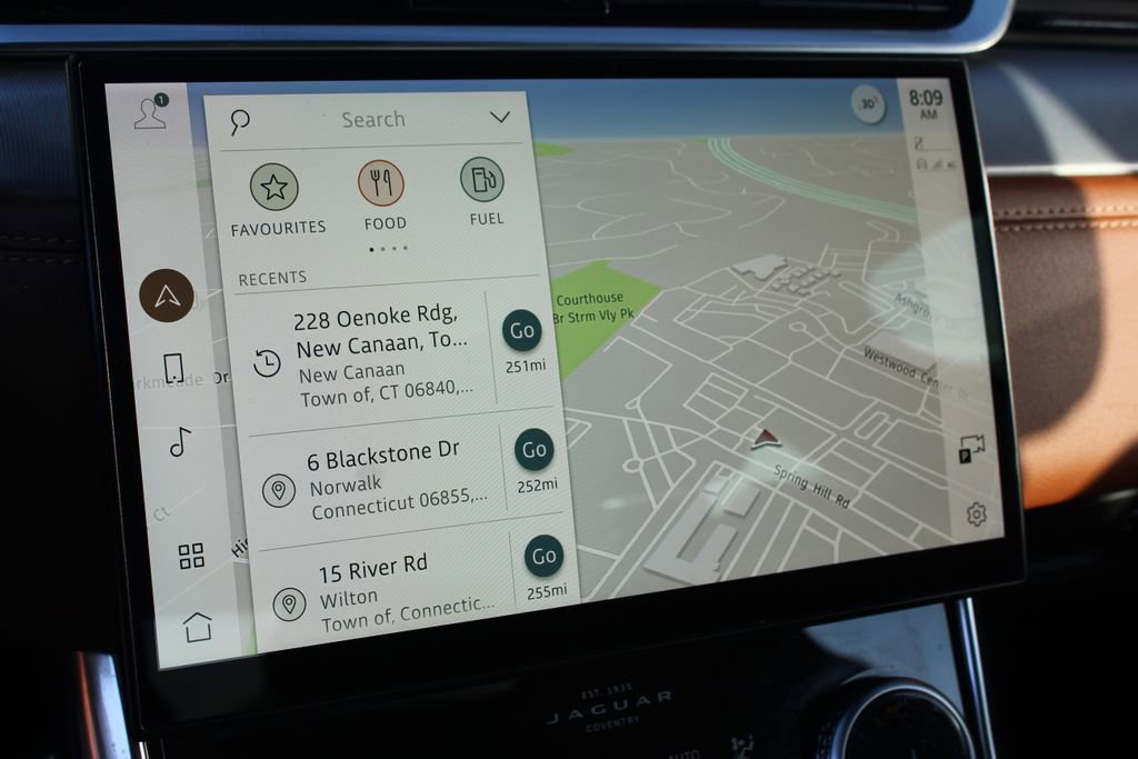 Used 2023 Jaguar XF R-Dynamic SE image 20