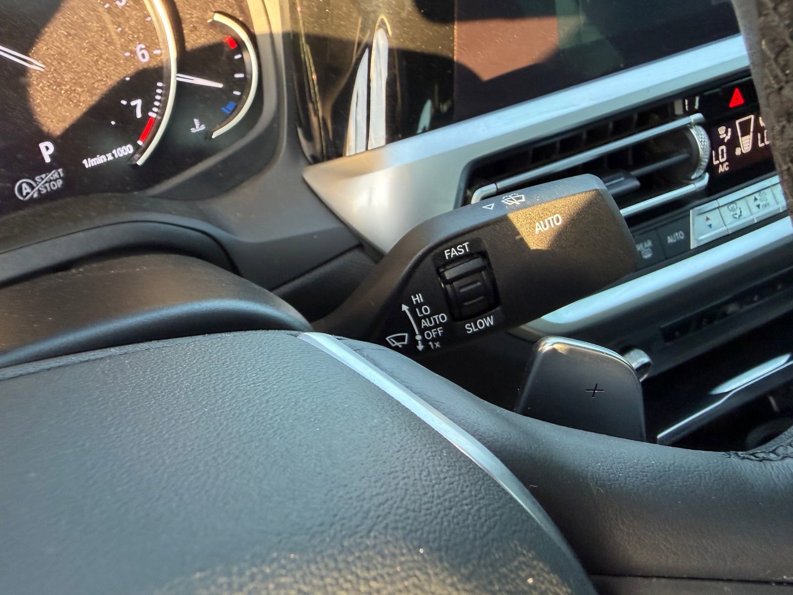 Used 2019 BMW 330i xDrive Sedan AWD/4WD image 28