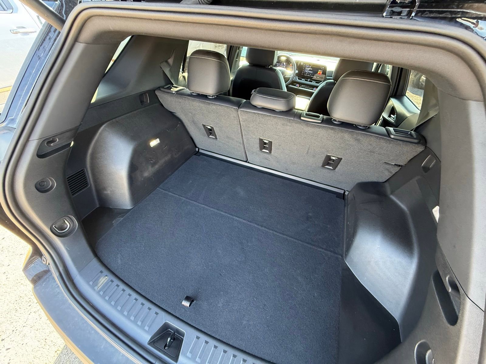 Used 2026 Chevrolet Equinox LT w/ Convenience Package II image 23