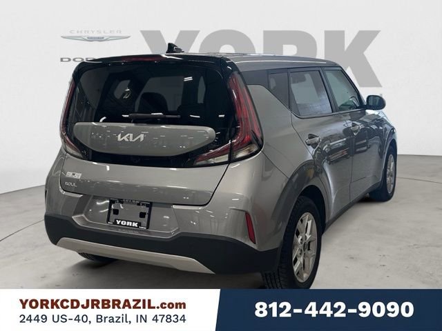 Used 2023 Kia Soul LX w/ LX Technology Package image 5