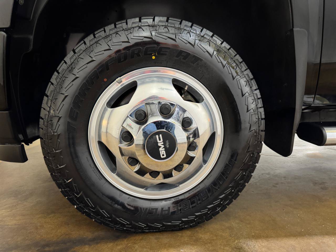 Used 2011 GMC Sierra 3500 Denali AWD/4WD image 47