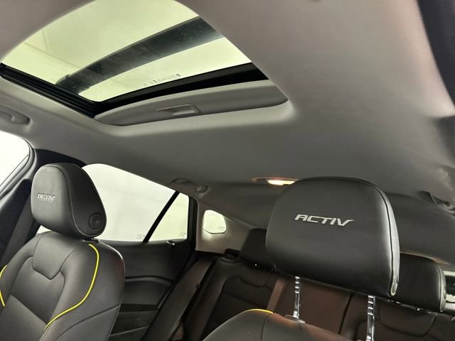 Used 2024 Chevrolet Trax ACTIV w/ Sunroof Package image 12
