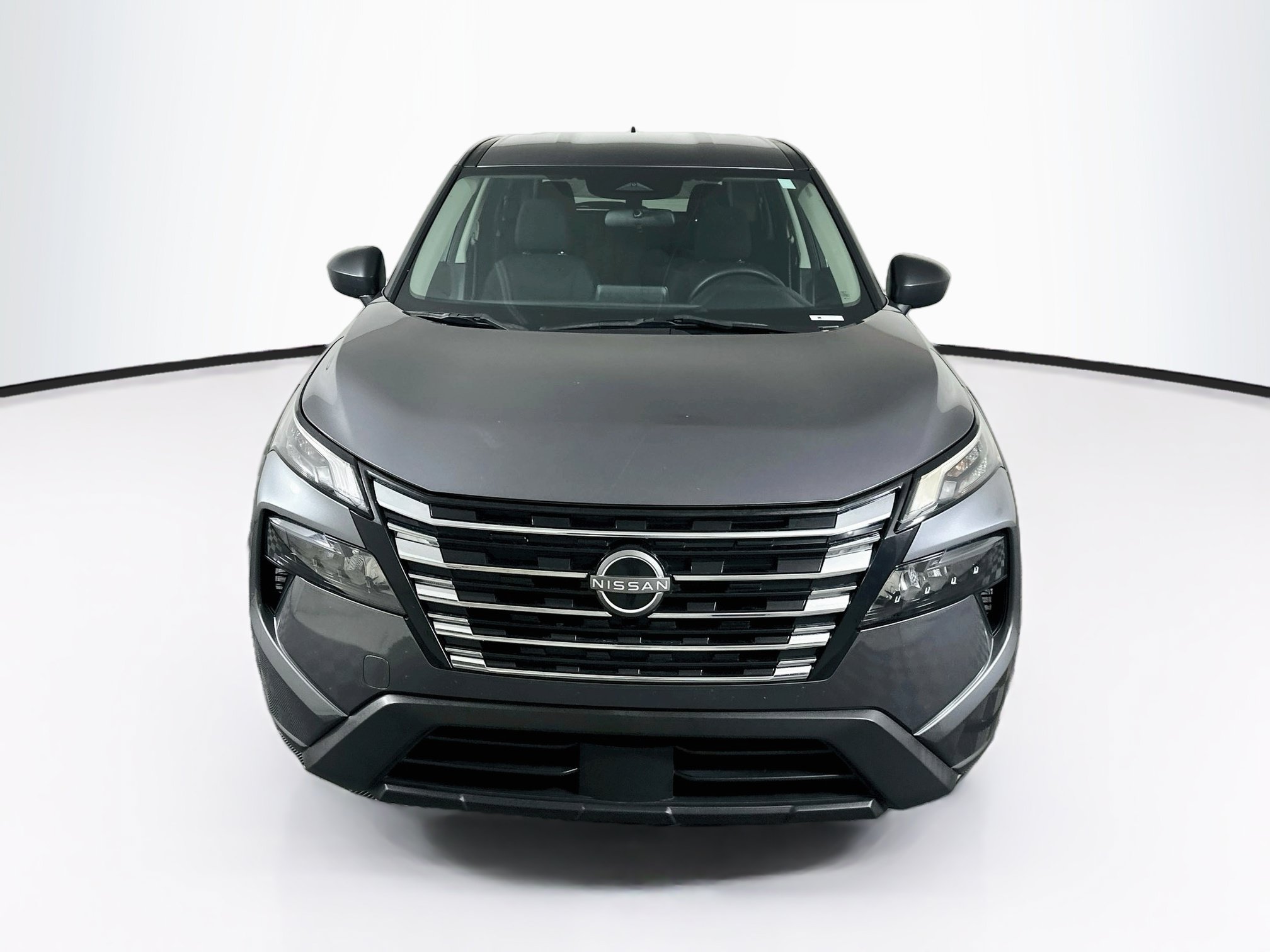 Used 2024 Nissan Rogue S FWD image 2