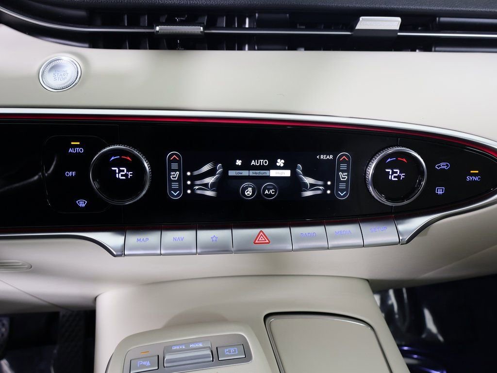 Used 2023 Genesis GV70 2.5T w/ Advanced Package image 5