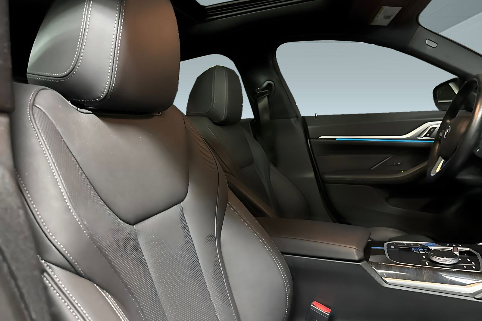 Certified 2023 BMW i4 eDrive40 w/ Premium Package RWD image 31
