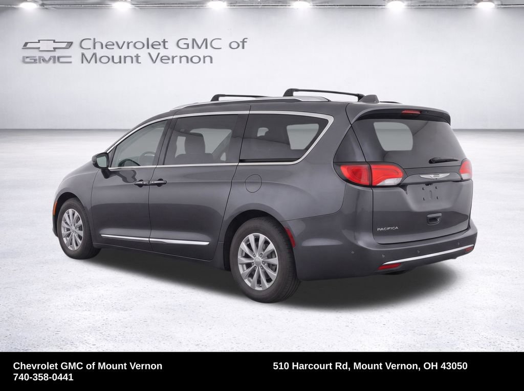 Used 2018 Chrysler Pacifica Touring-L Plus FWD image 23