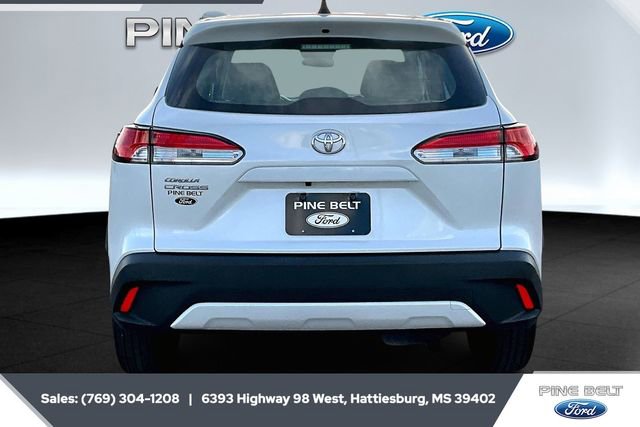 Used 2023 Toyota Corolla Cross L image 4