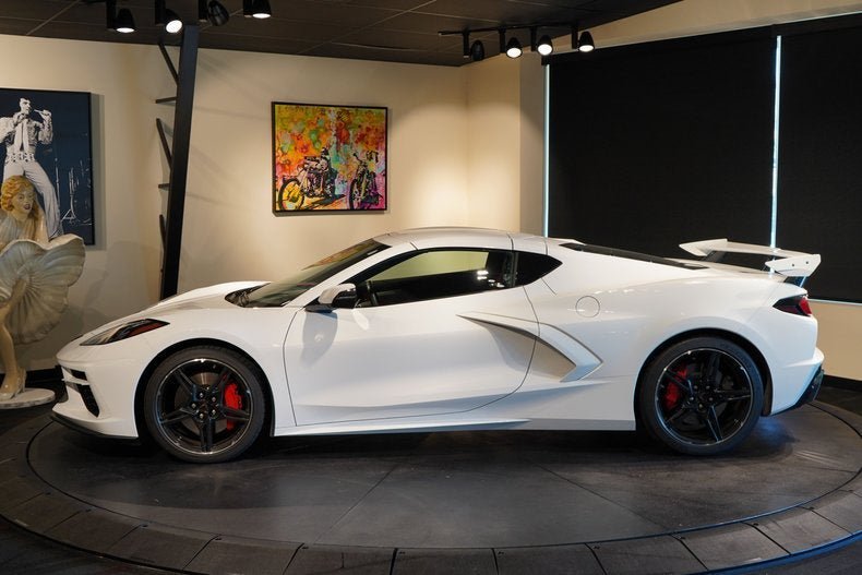 Used 2023 Chevrolet Corvette Stingray Premium Cpe w/ Z51 Performance Package RWD image 4