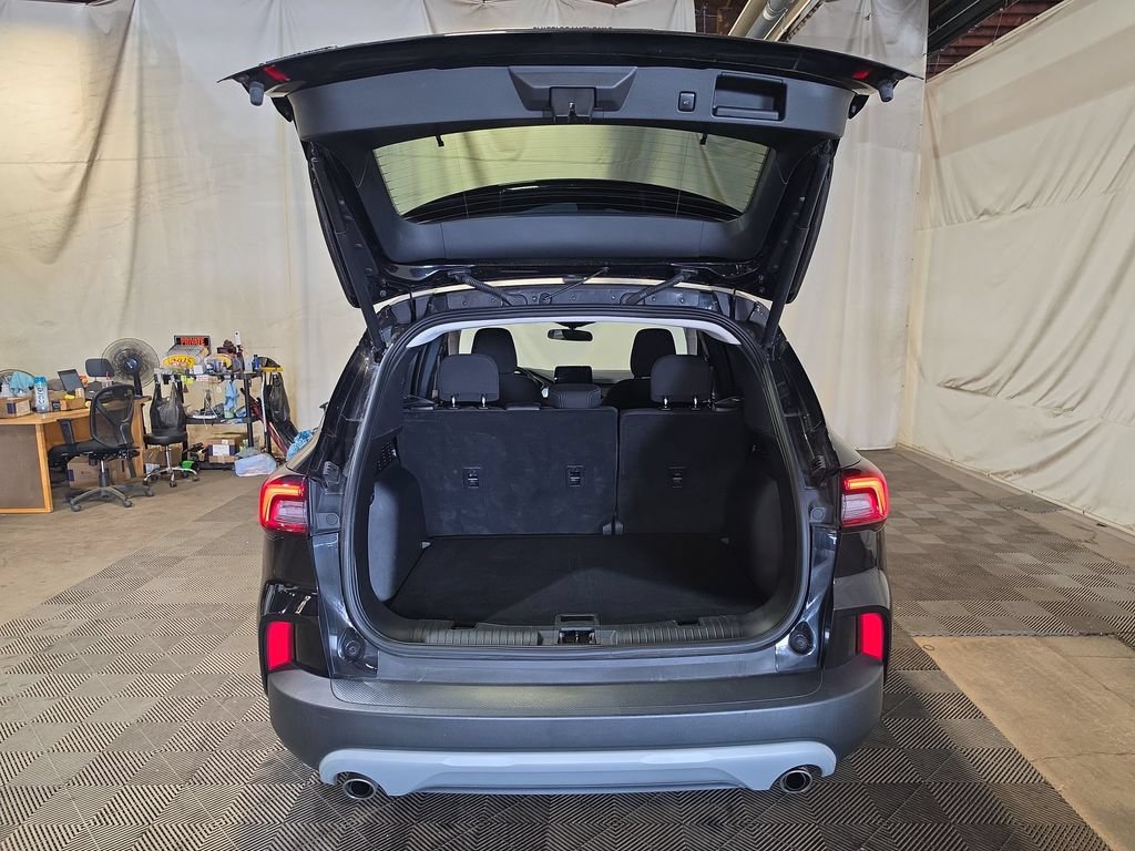 Used 2024 Ford Escape Active AWD/4WD image 19