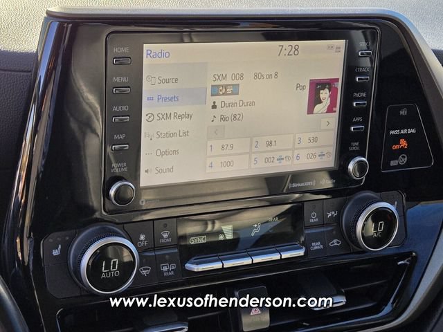 Used 2020 Toyota Highlander XLE FWD image 27