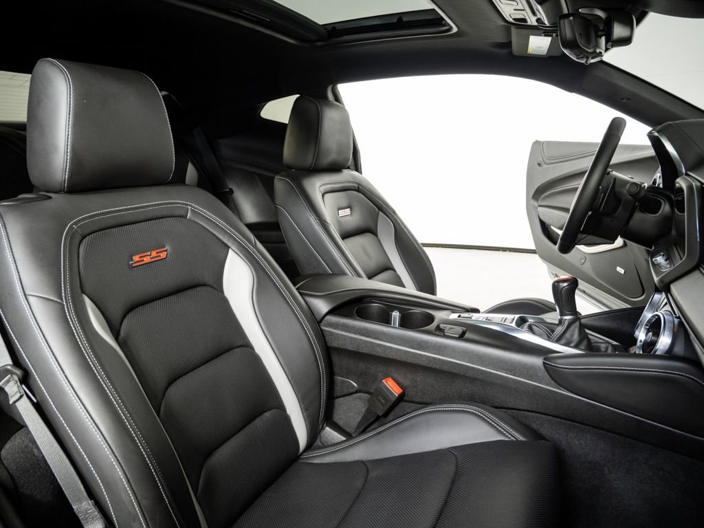 Used 2022 Chevrolet Camaro SS image 21