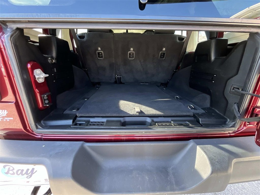 Used 2021 Jeep Wrangler Unlimited Islander image 12
