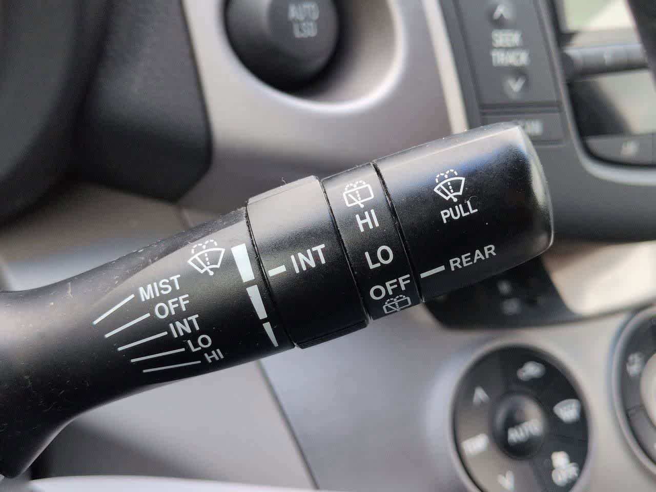 Used 2007 Toyota RAV4 Limited FWD image 26