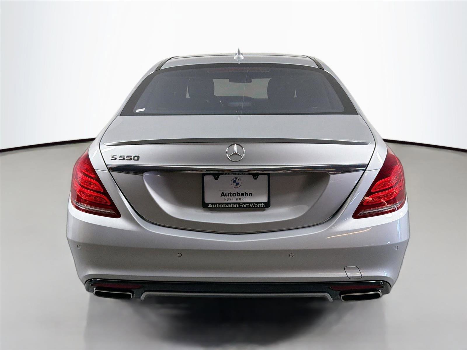 Used 2015 Mercedes-Benz S 550 Sedan image 7