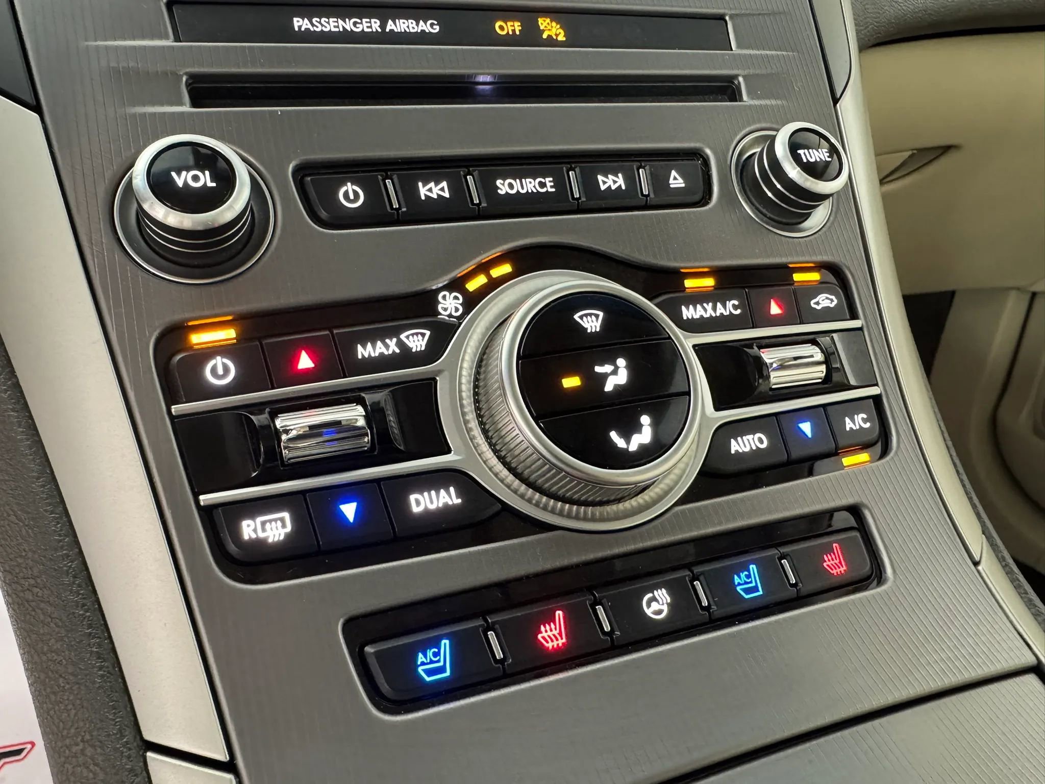 Used 2020 Lincoln MKZ Reserve FWD image 23