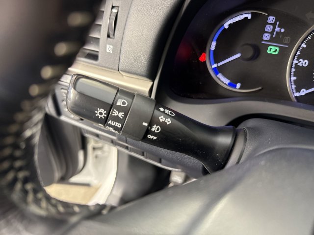 Used 2015 Lexus CT 200h FWD image 15