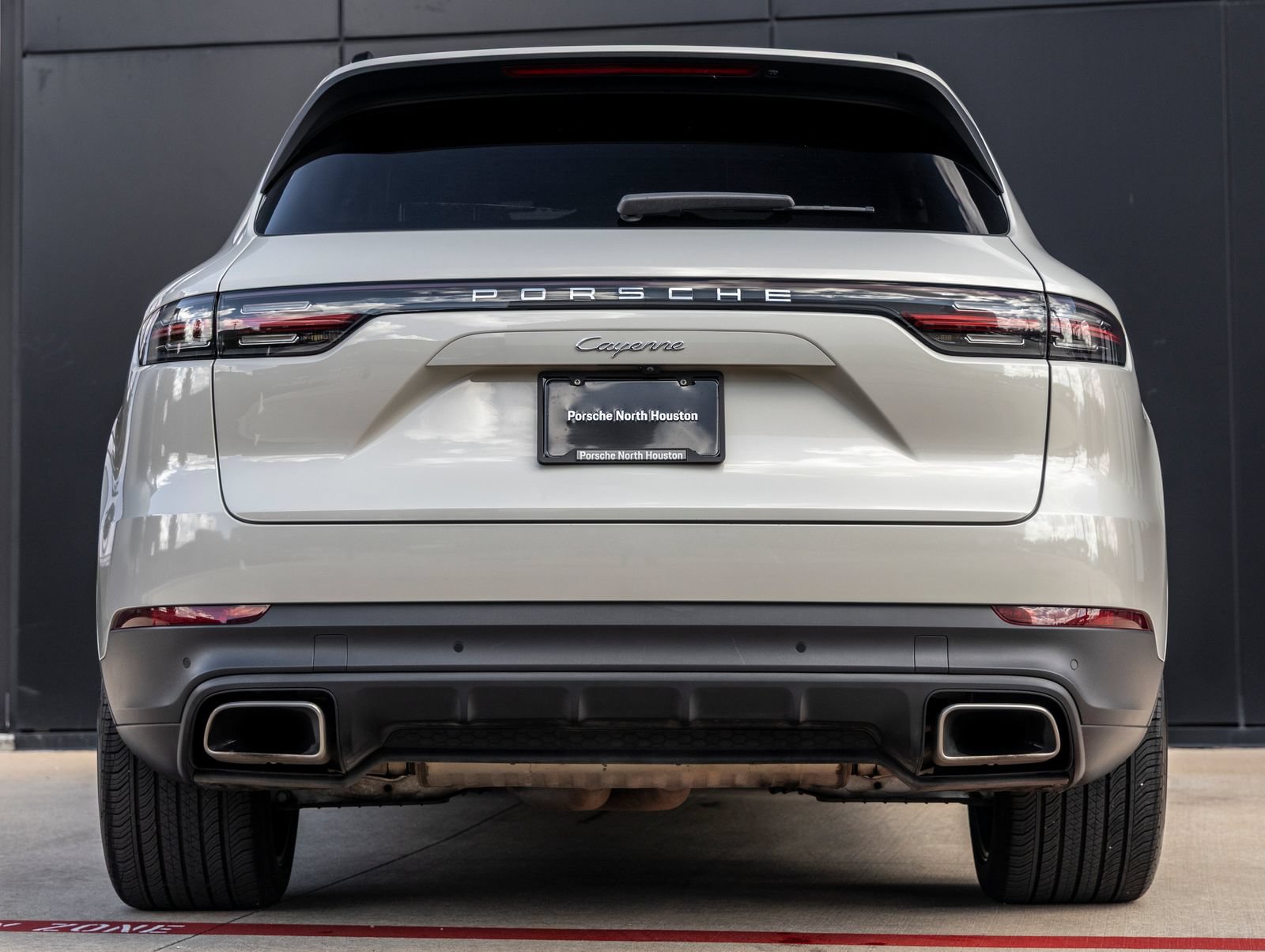 Certified 2023 Porsche Cayenne AWD/4WD image 10