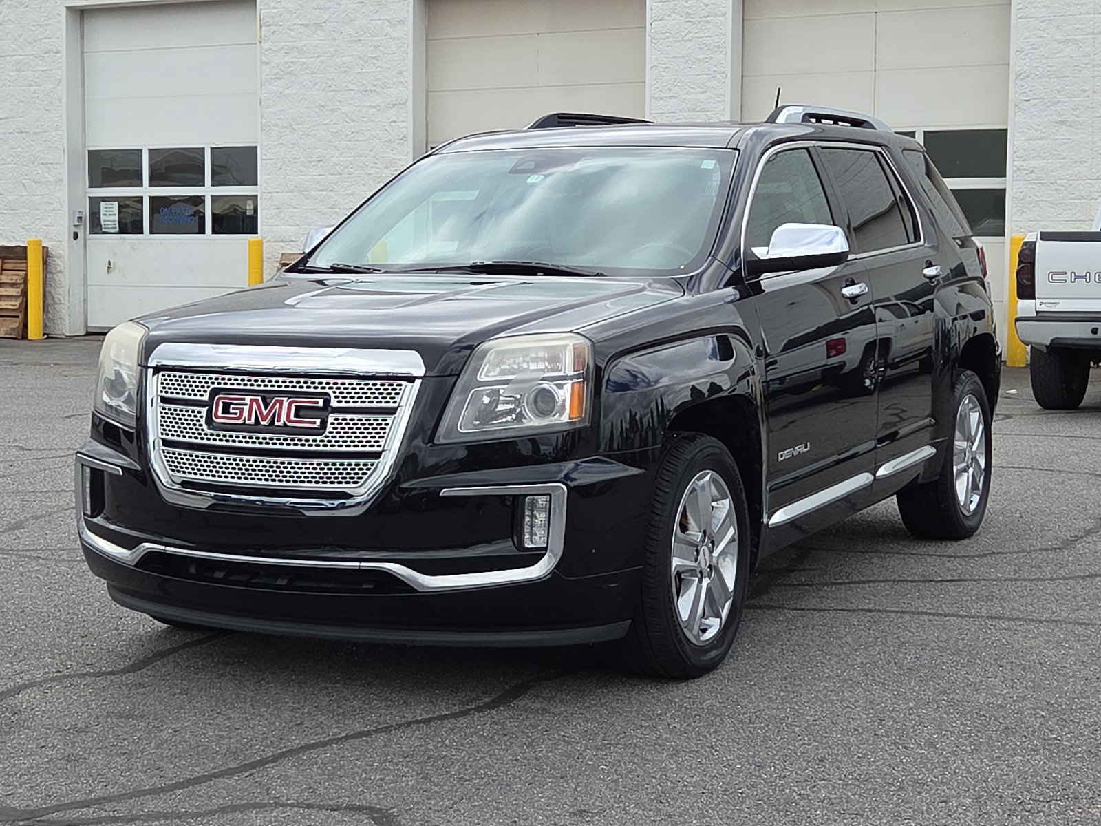 Used 2016 GMC Terrain Denali FWD image 3