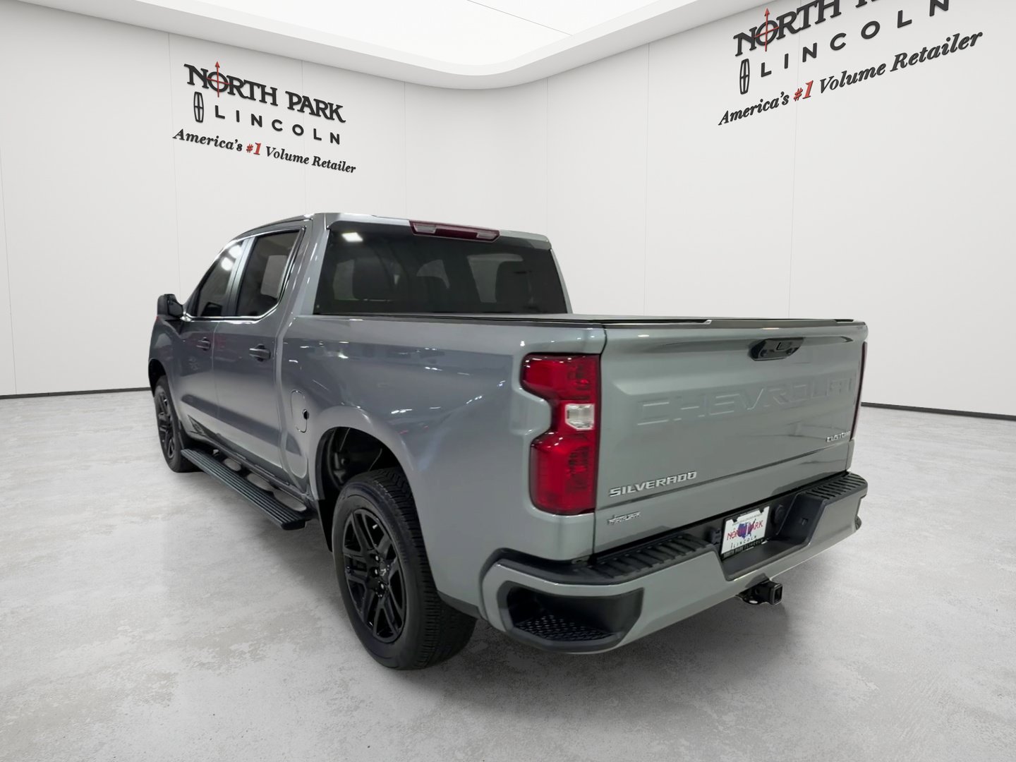 Used 2024 Chevrolet Silverado 1500 Custom RWD image 7