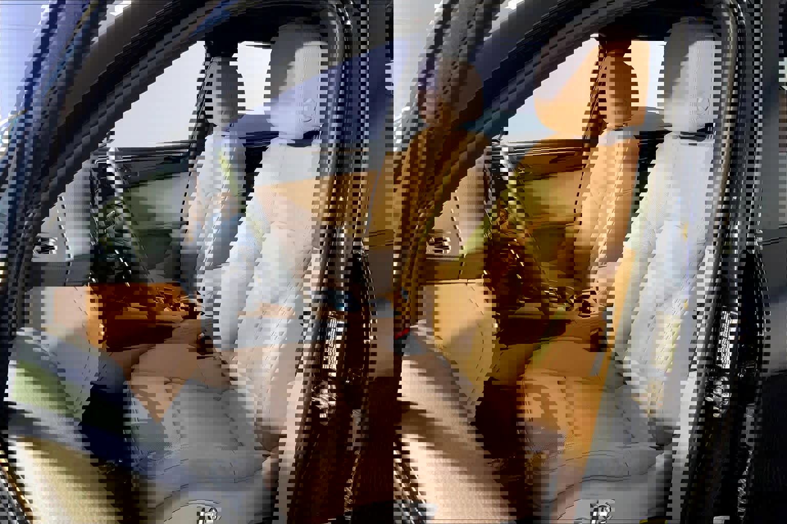 Used 2025 Porsche Macan image 5