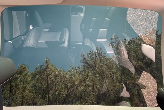 Used 2023 Tesla Model 3 Standard Range image 23