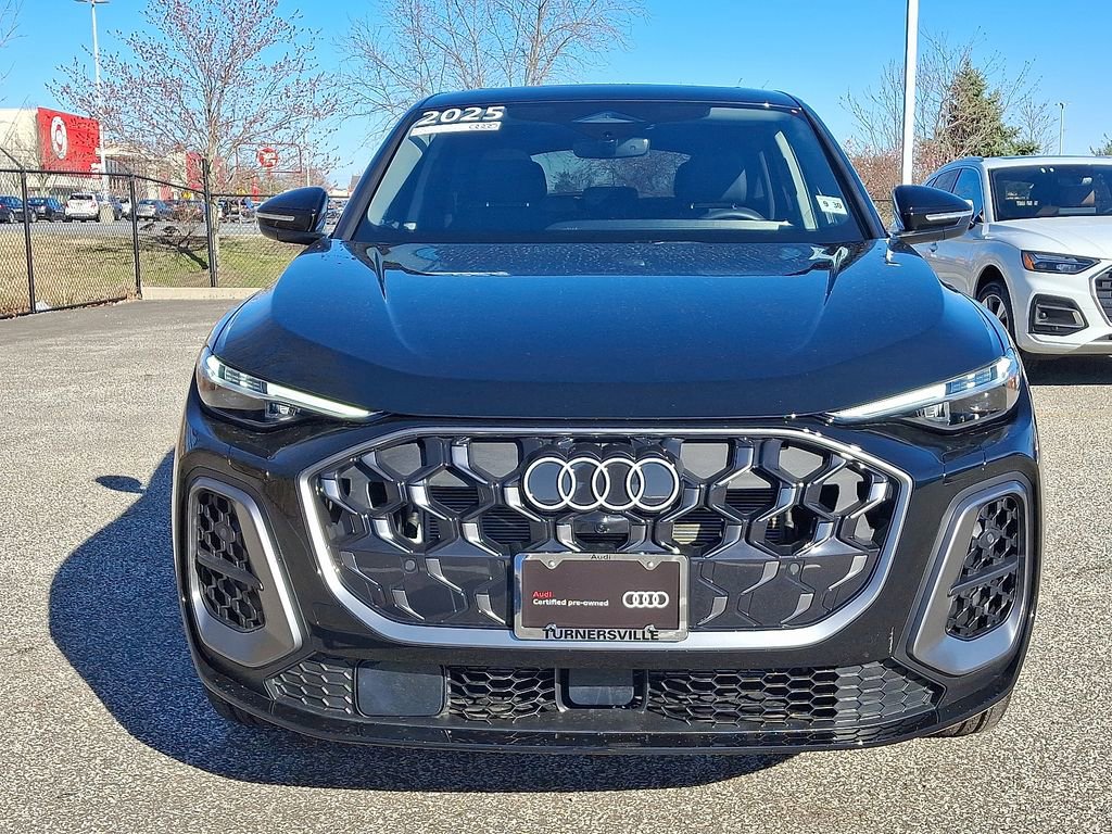 Certified 2025 Audi Q5 Premium Plus image 2