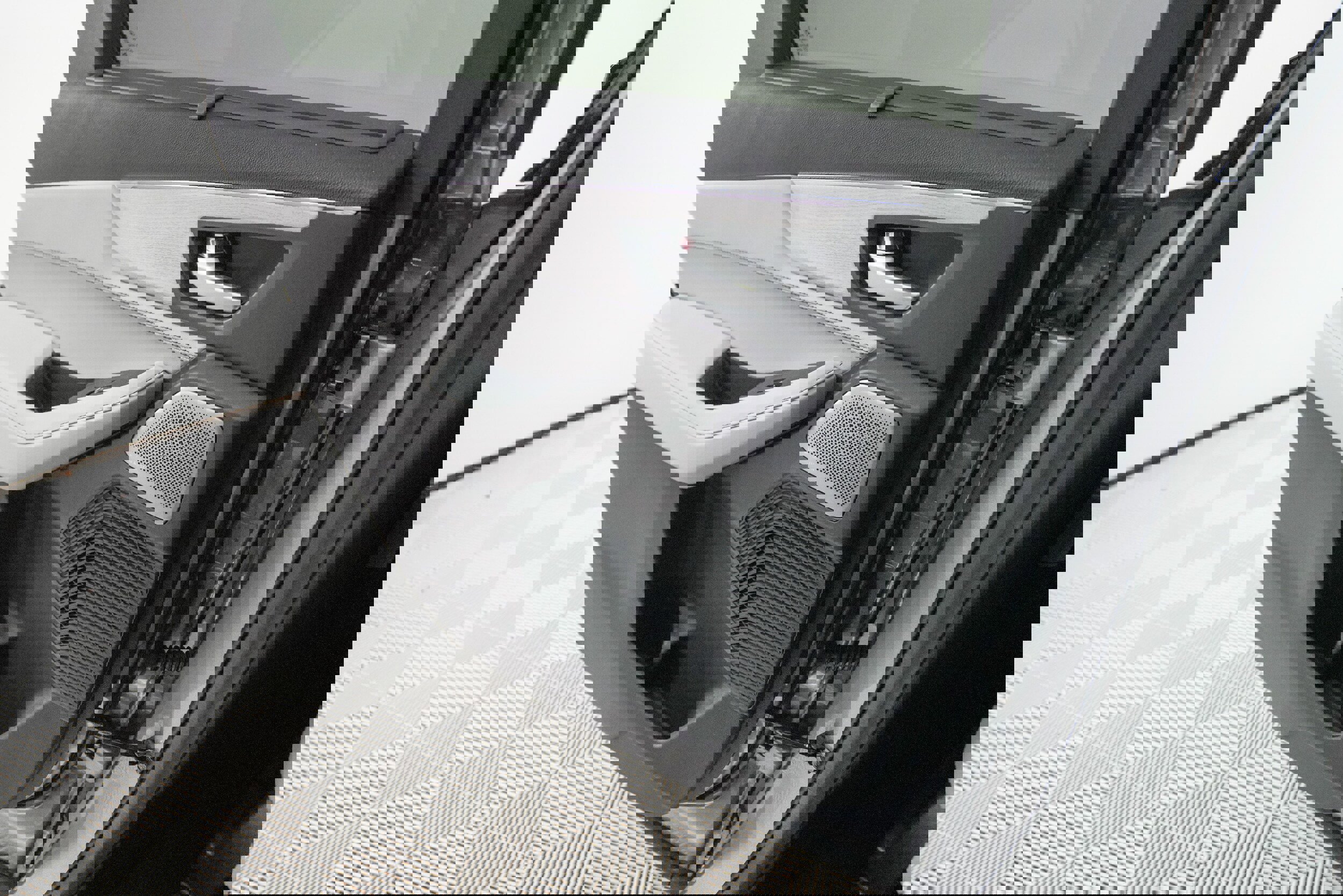 Used 2026 Acura MDX SH-AWD w/ Advance Package image 14