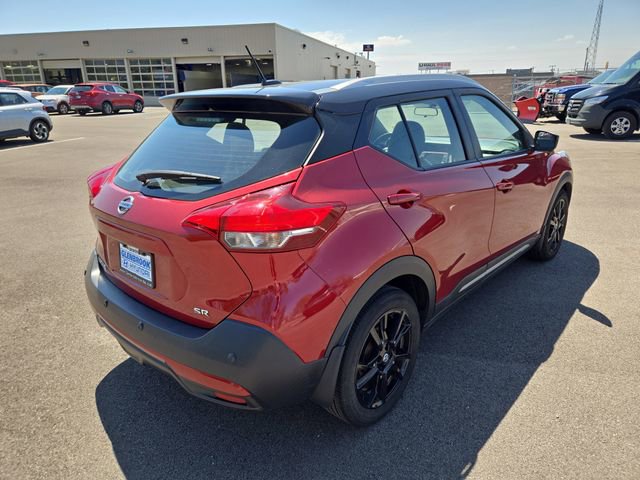 Used 2020 Nissan Kicks SR w/ SR Premium Package FWD image 6
