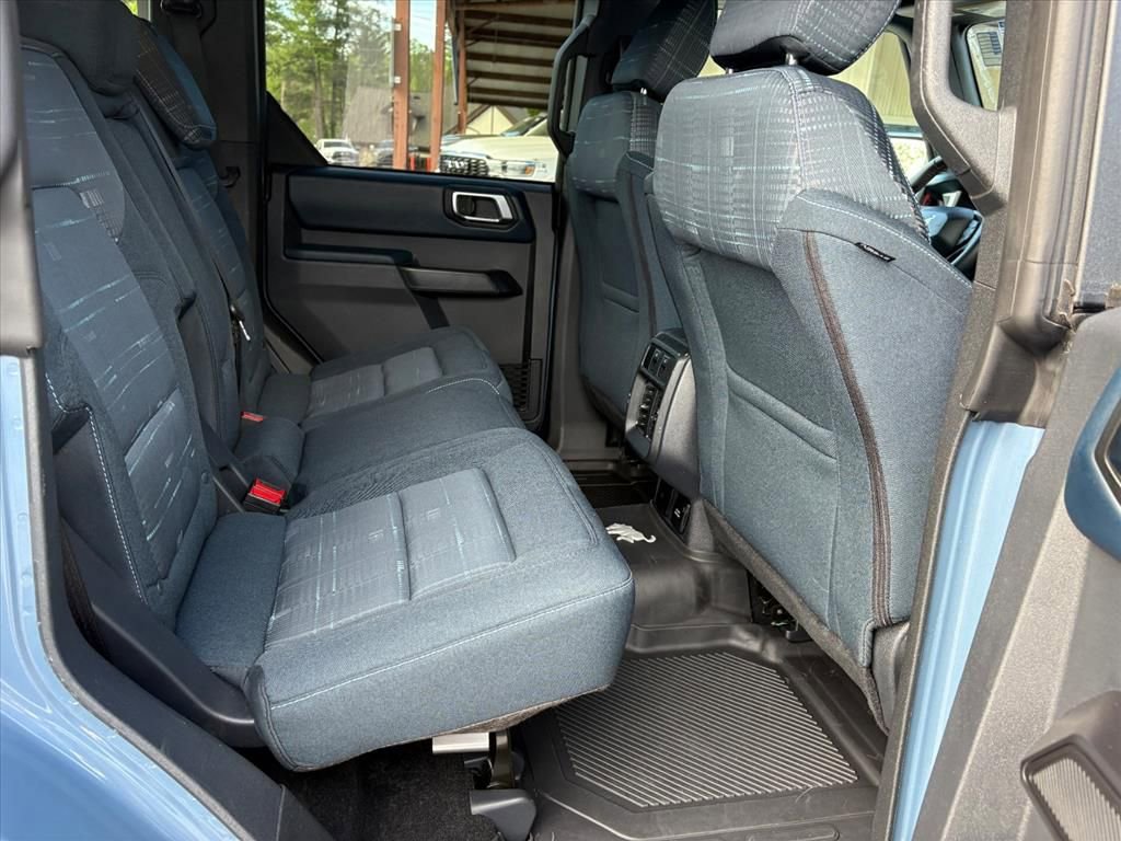 Used 2025 Ford Bronco Heritage Edition AWD/4WD image 18