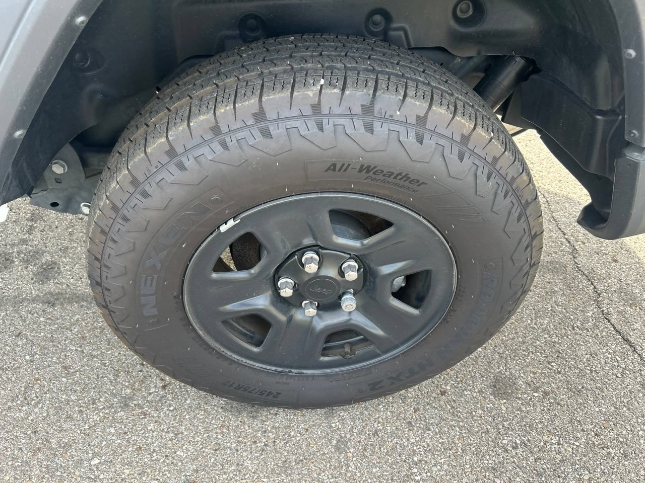 Used 2024 Jeep Wrangler Unlimited Sport AWD/4WD image 10