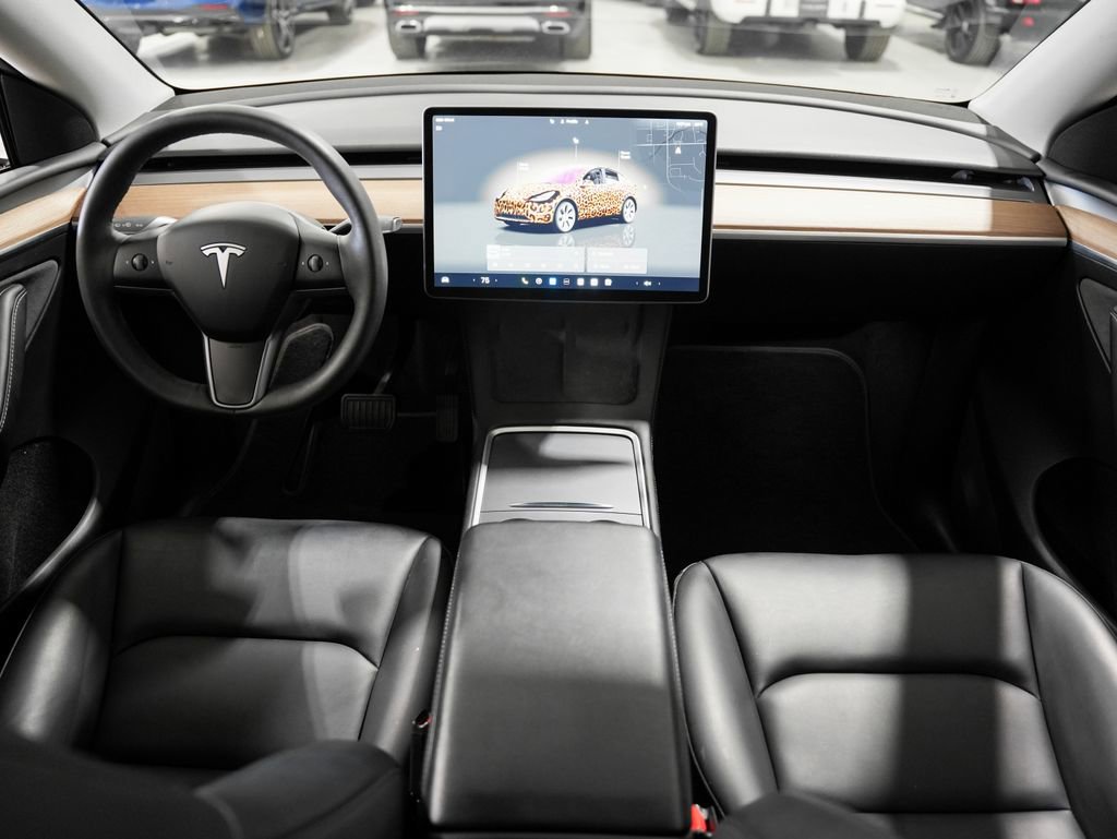 Used 2024 Tesla Model Y Long Range AWD/4WD image 19