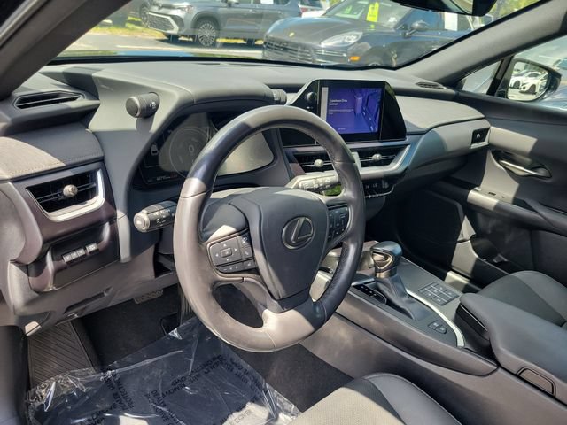 Used 2024 Lexus UX 250h FWD w/ Premium Package image 17