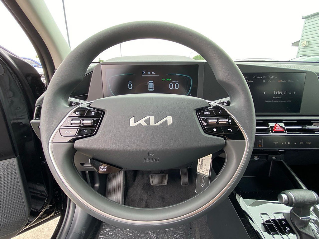New 2026 Kia Niro LX FWD image 16