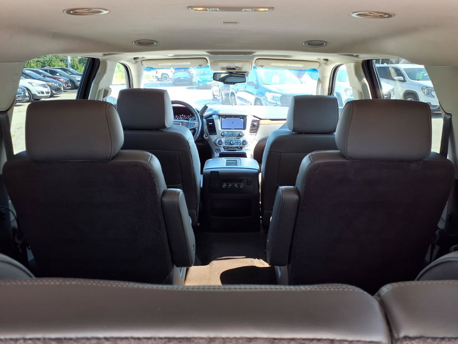 Used 2019 GMC Yukon XL Denali AWD/4WD image 37