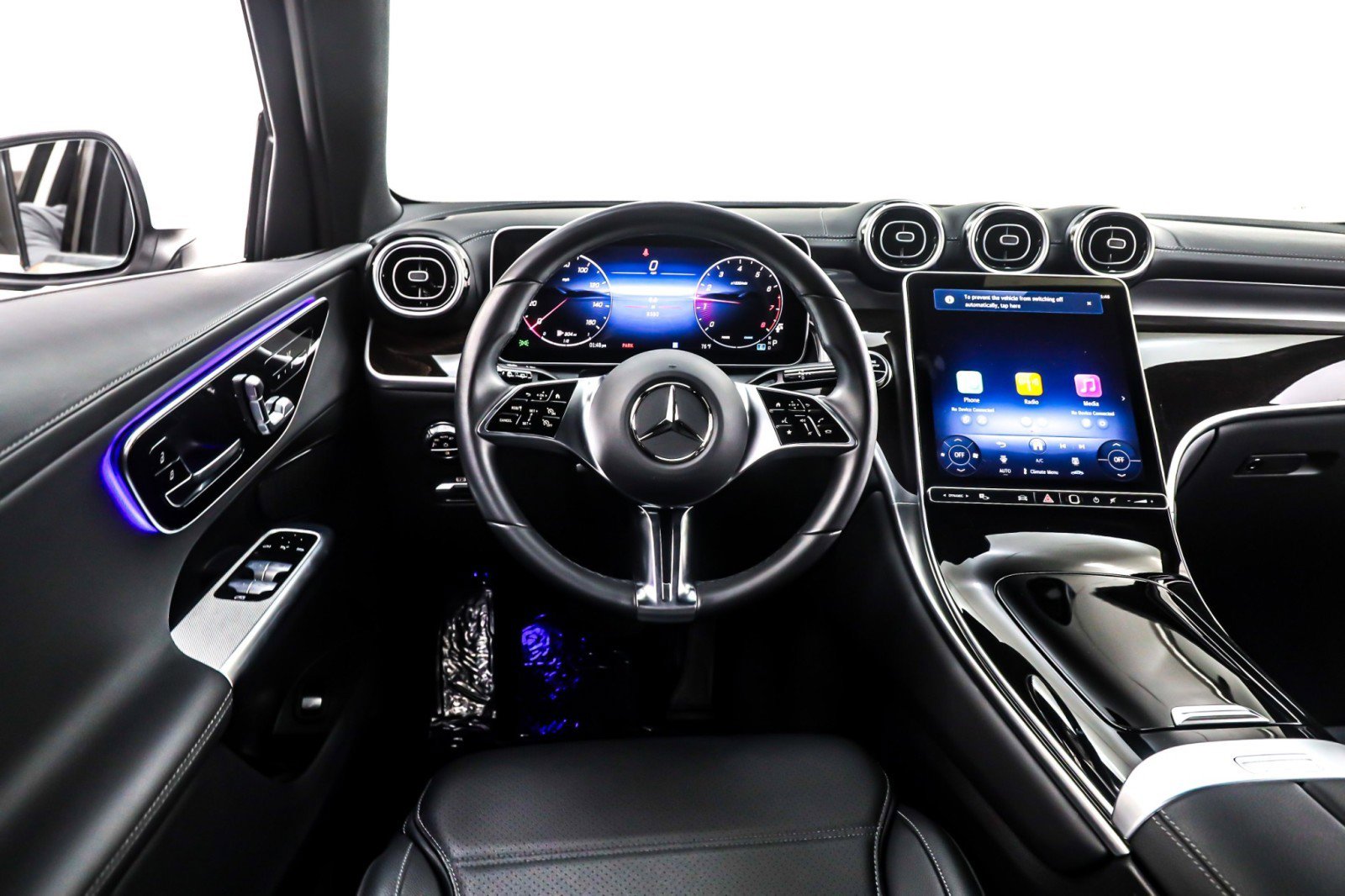 Certified 2025 Mercedes-Benz GLC 300 image 7