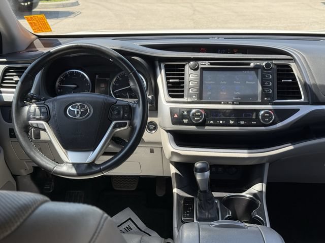 Used 2018 Toyota Highlander Limited FWD image 20