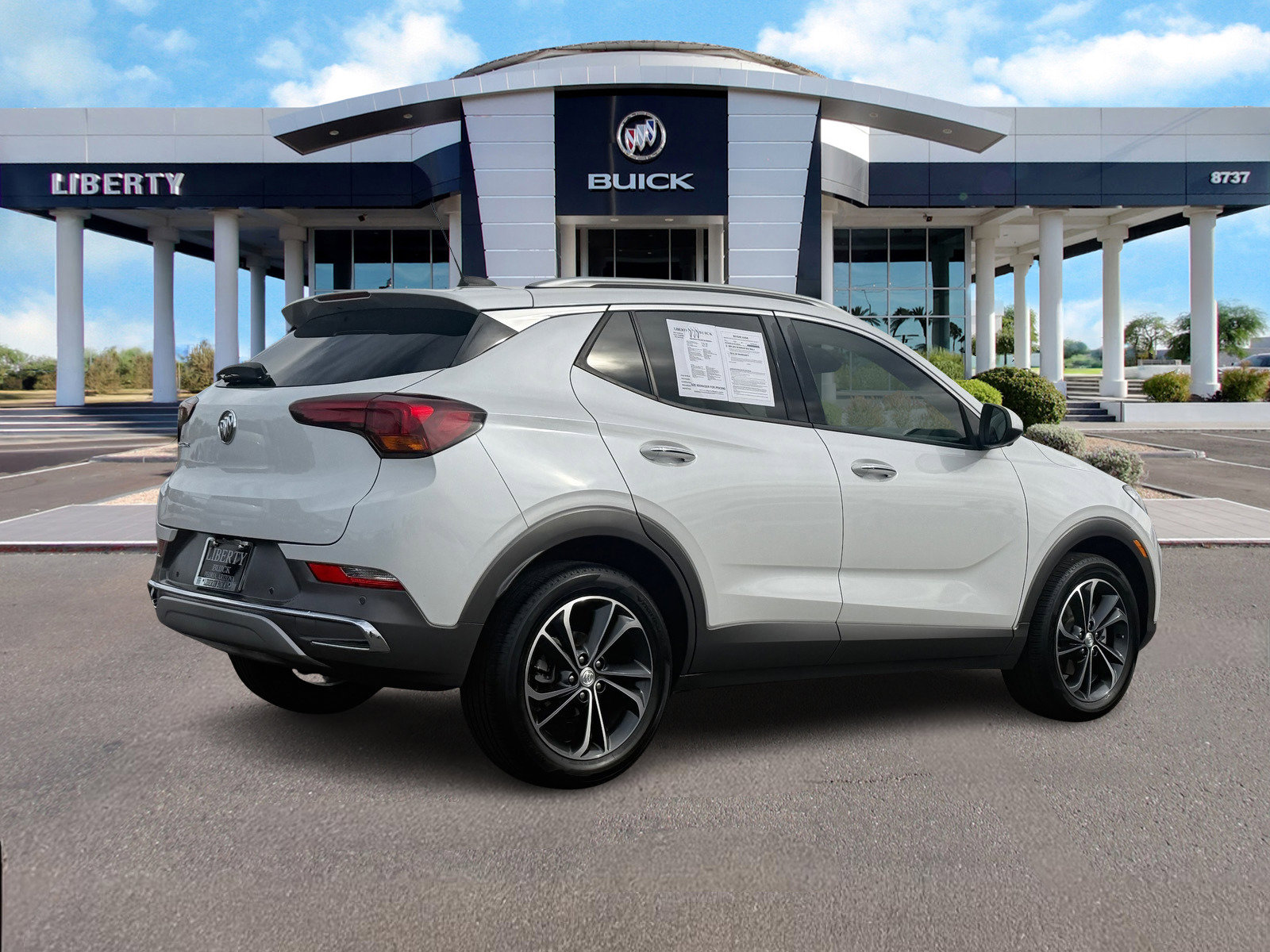 Used 2020 Buick Encore GX Essence w/ Advanced Technology Package image 3