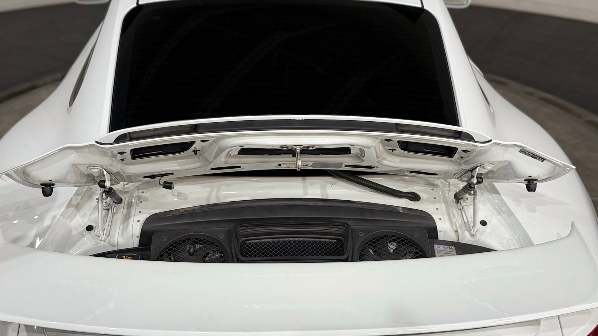 Used 2014 Porsche 911 Carrera 4S image 22