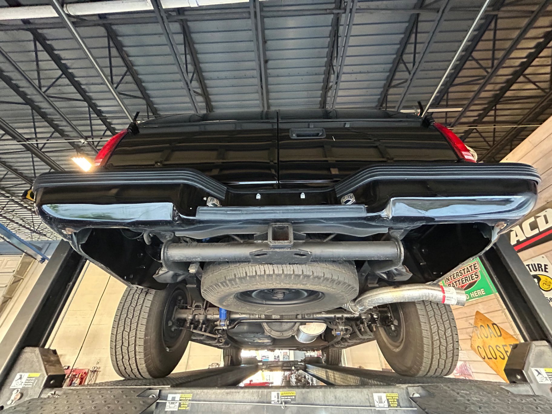 Used 1996 GMC Yukon SLE image 30