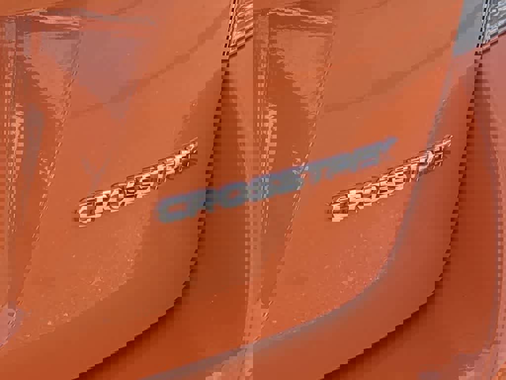 Used 2019 Subaru Crosstrek 2.0i Premium w/ Moonroof Package AWD/4WD image 12