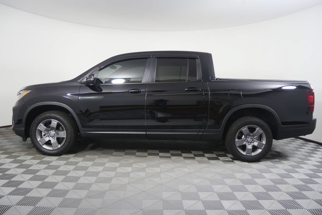 Used 2025 Honda Ridgeline TrailSport image 7