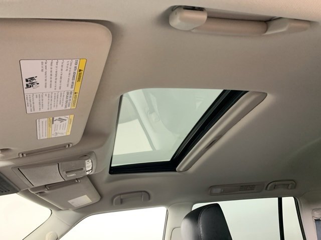 Used 2023 Nissan Armada Platinum w/ Captain's Chairs Package image 32