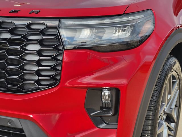 Used 2025 Ford Explorer ST-Line w/ Premium Package RWD image 16