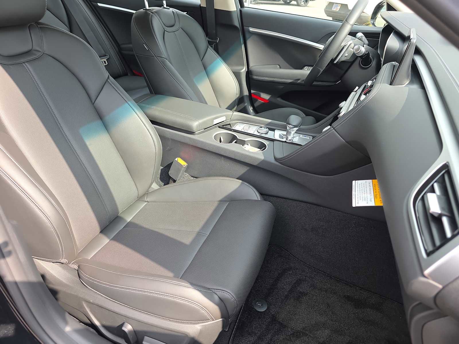 New 2026 Genesis G70 2.5T image 28