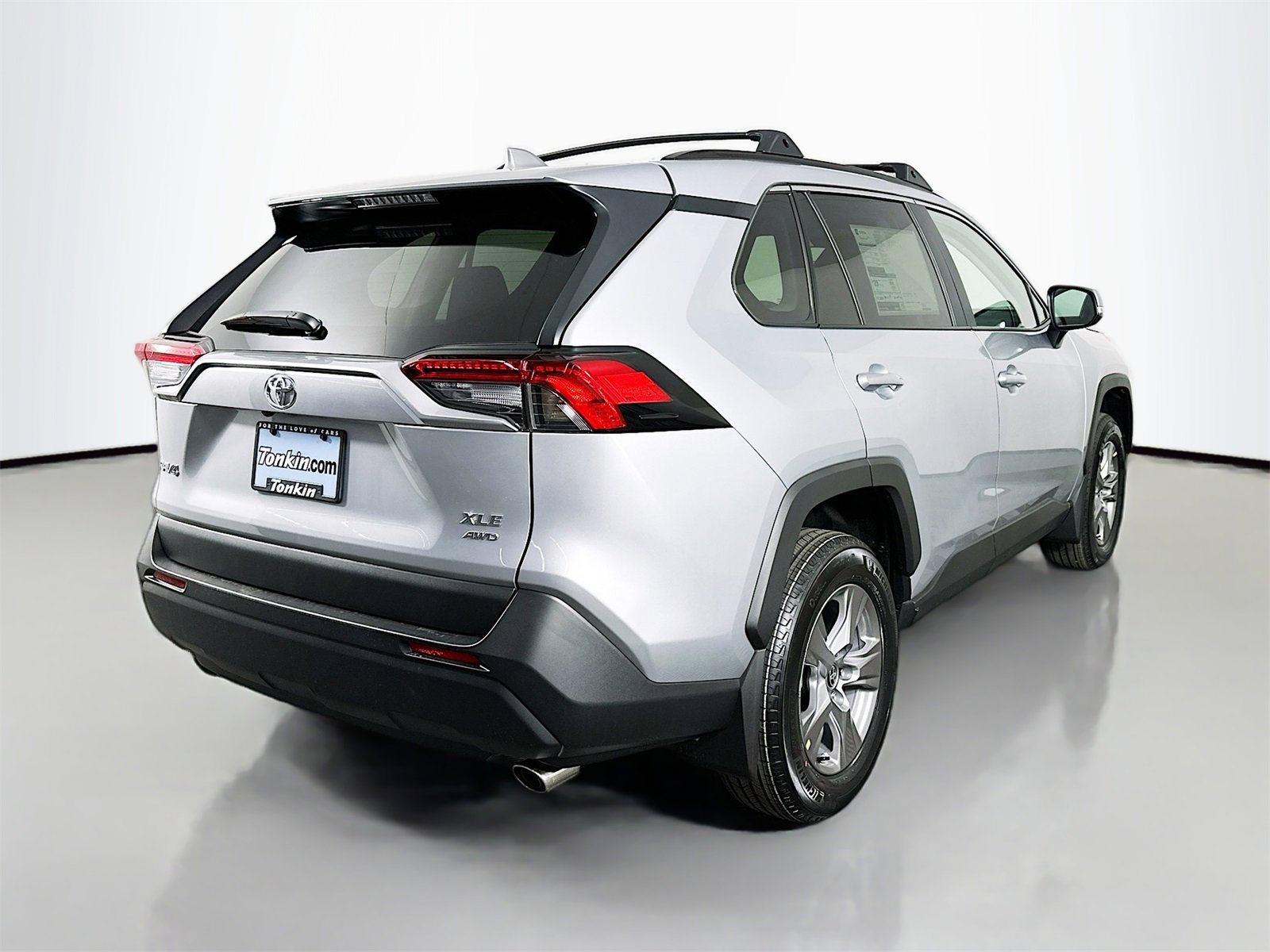 New 2025 Toyota RAV4 XLE image 7