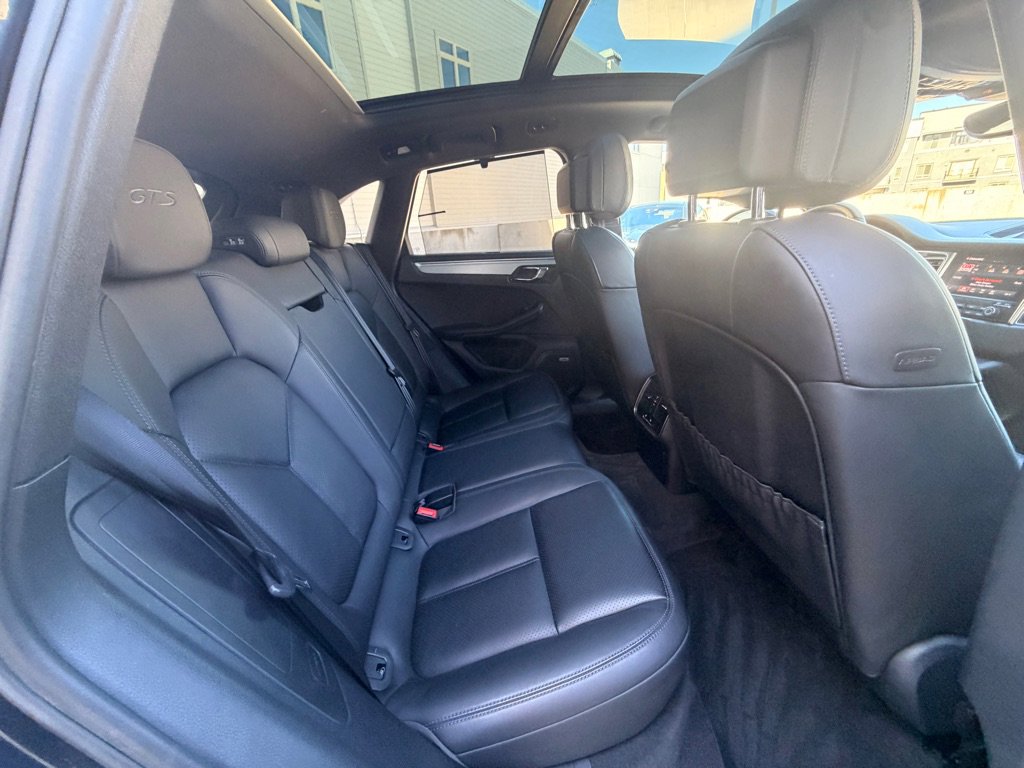 Used 2017 Porsche Macan GTS w/ Premium Package Plus image 18