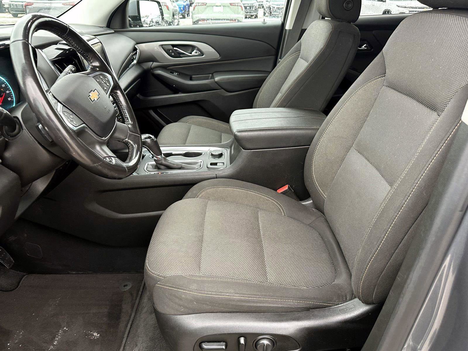 Used 2019 Chevrolet Traverse LT image 16